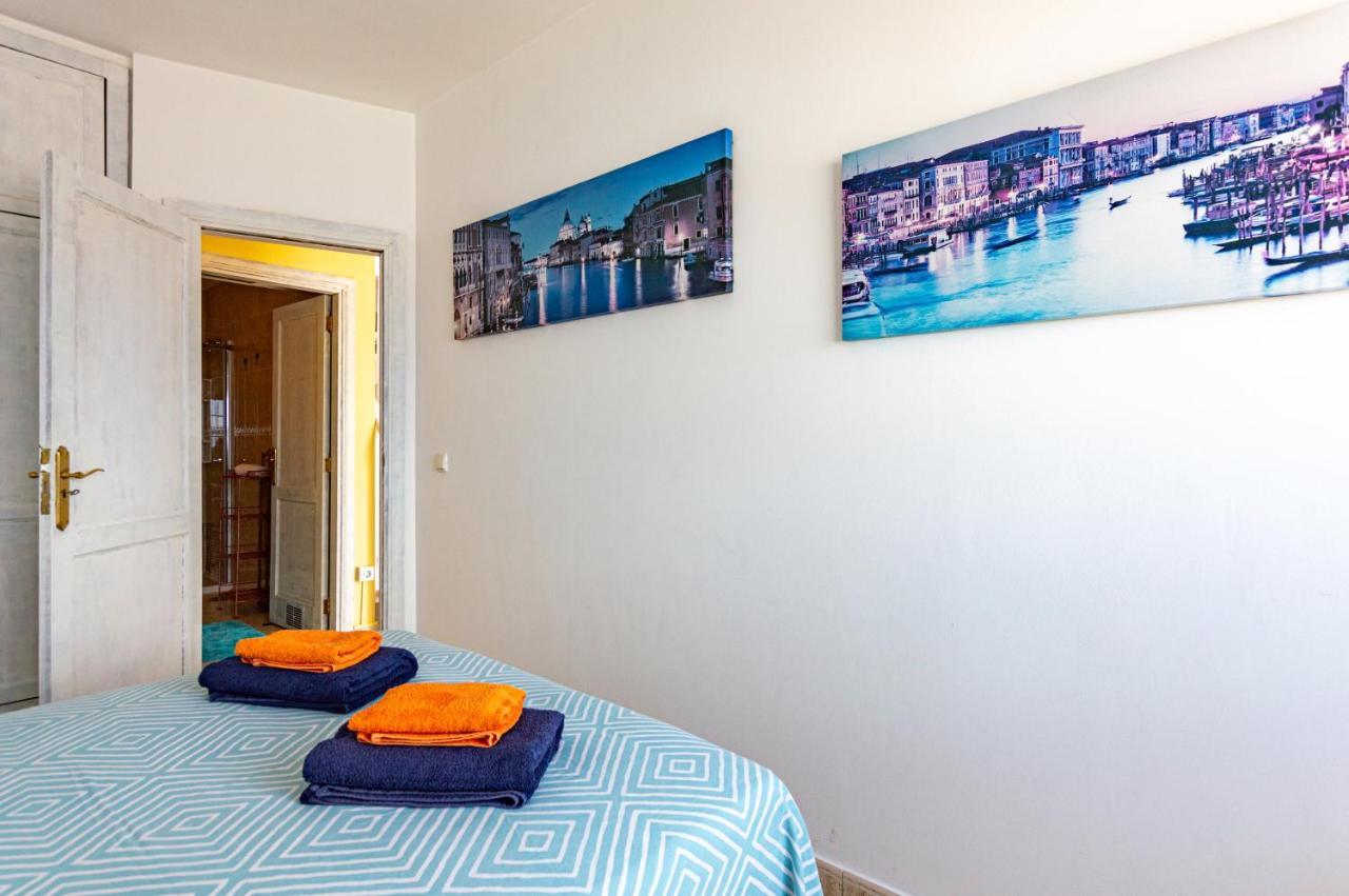 M.E.Downtownapartment คอร์ราเลโฮ ภายนอก รูปภาพ